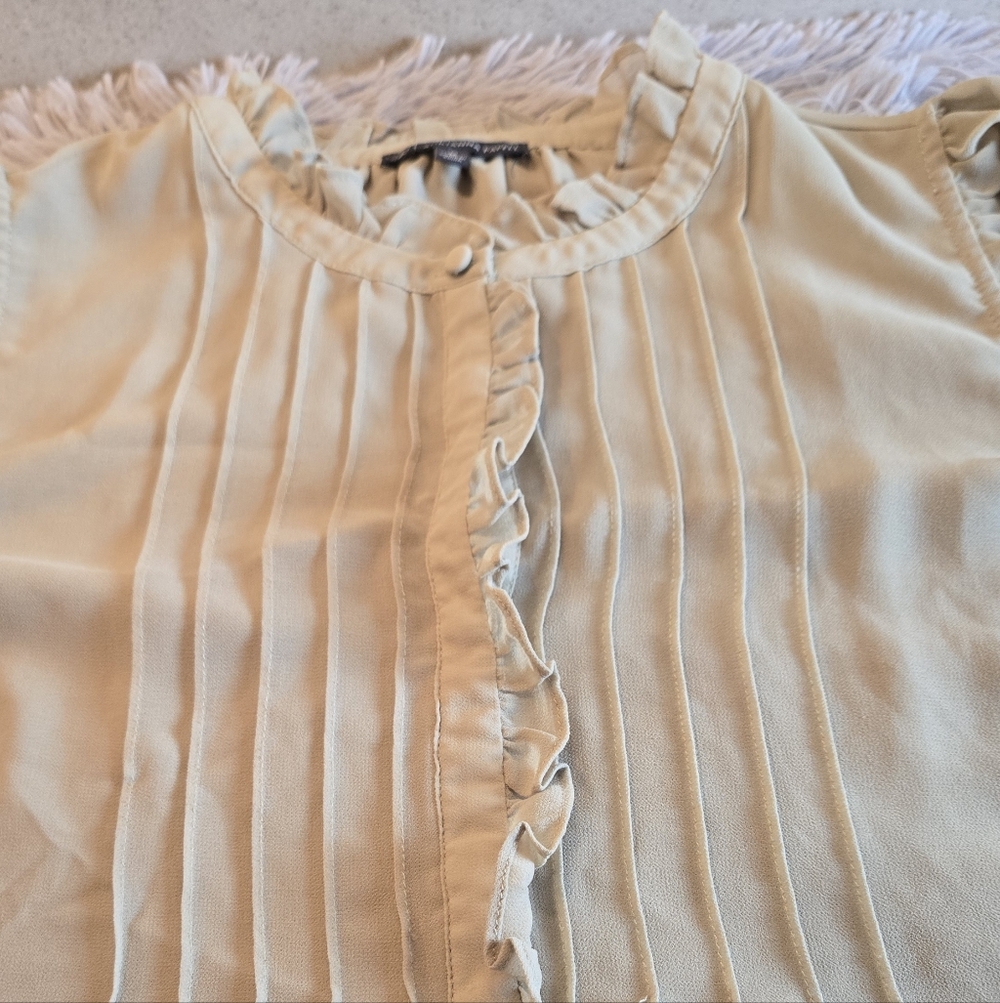 Adrianna Papell Sleeveless Blouse with Ruffles Size Med